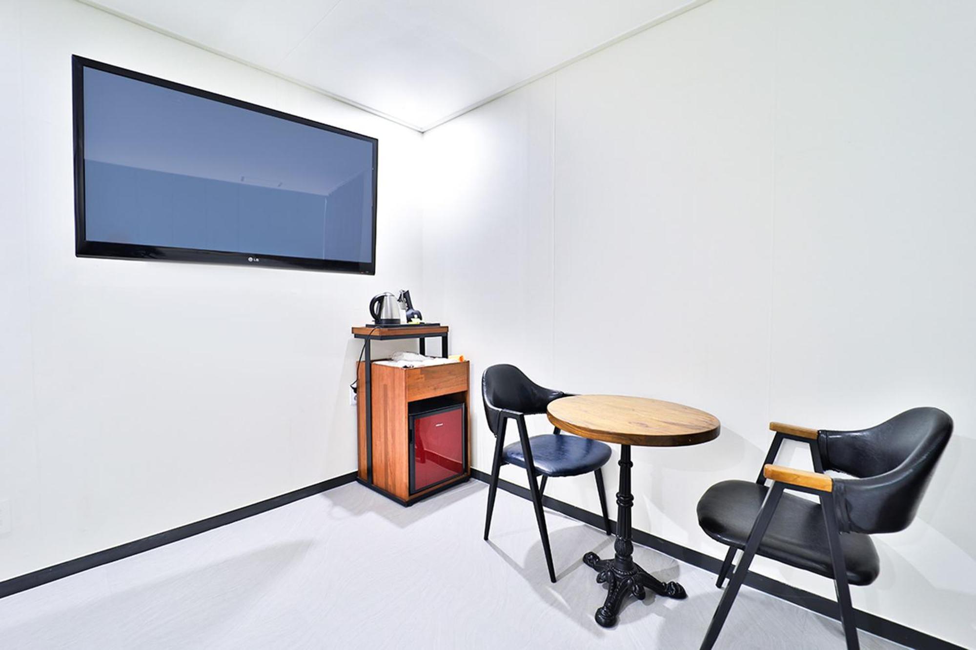Calm Rest Hotel Busan Sasang Экстерьер фото
